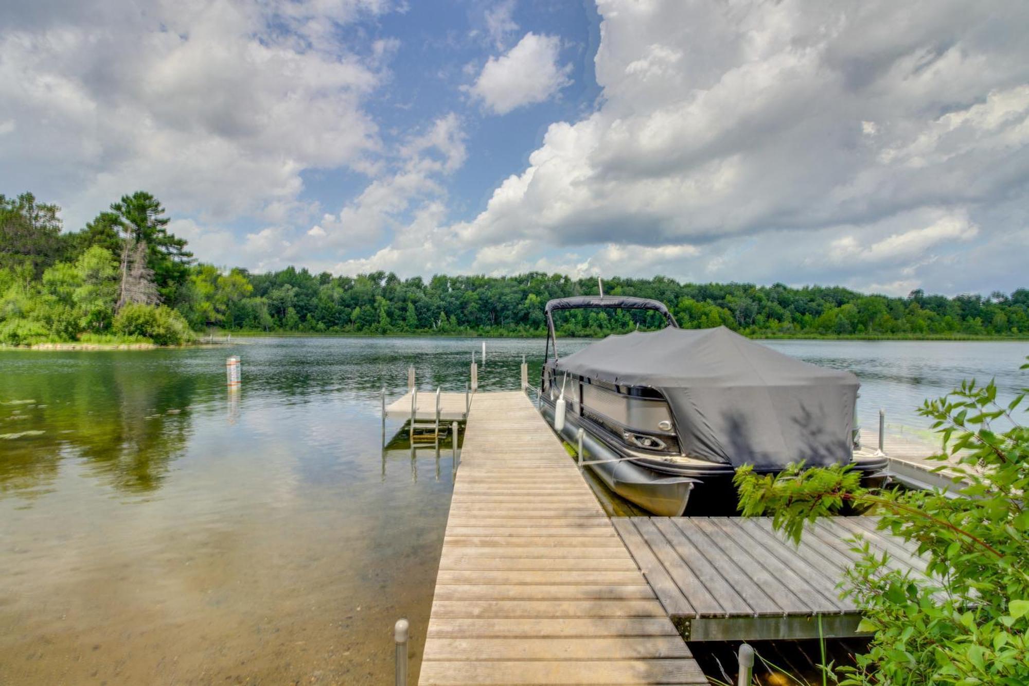 Beautiful Breezy Point Home With Beach And Dock! Pequot Lakes Bagian luar foto