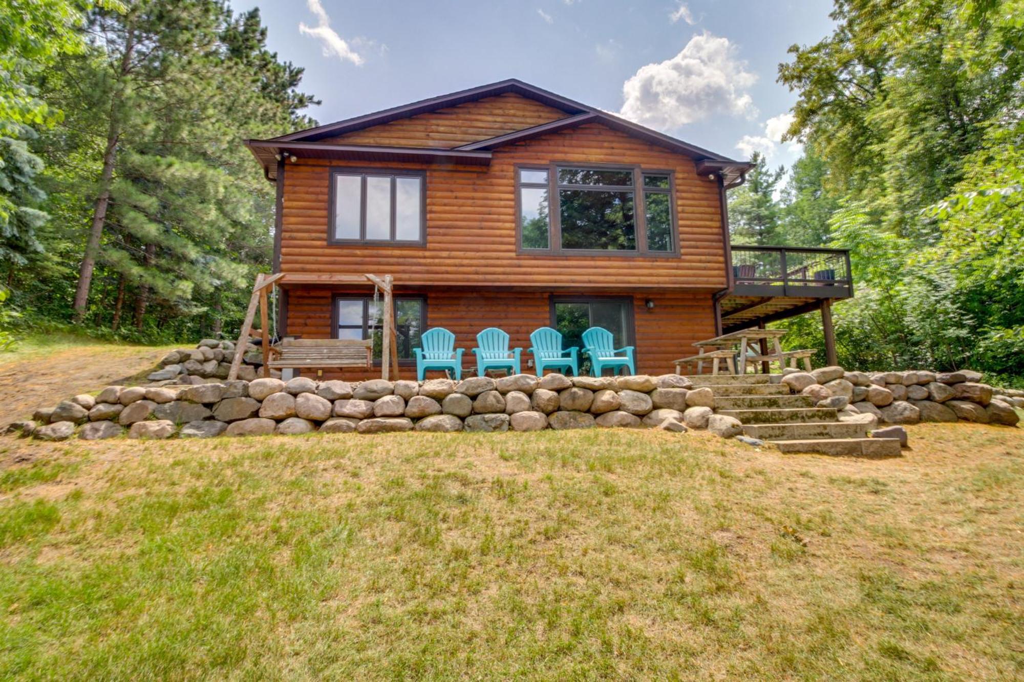 Beautiful Breezy Point Home With Beach And Dock! Pequot Lakes Bagian luar foto